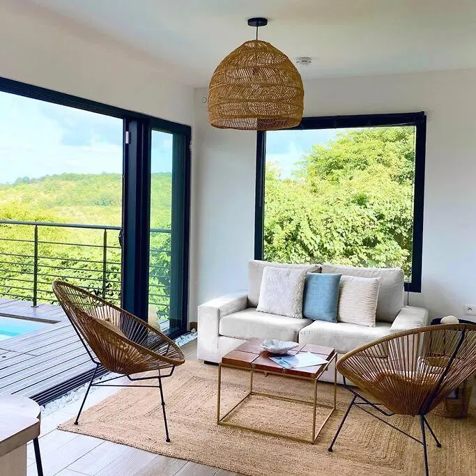 Casa Ferdi 2, Logement Entier Avec Piscine Privee Le Marin Вилла